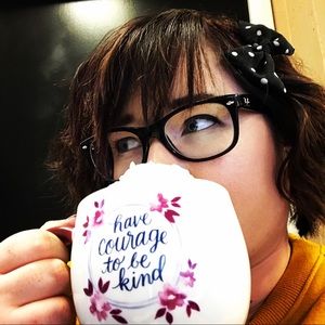 Meet your Posher, Katelyn